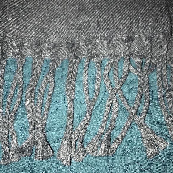 Lands’ End Belted Shawl Wrap - Picture 6 of 10